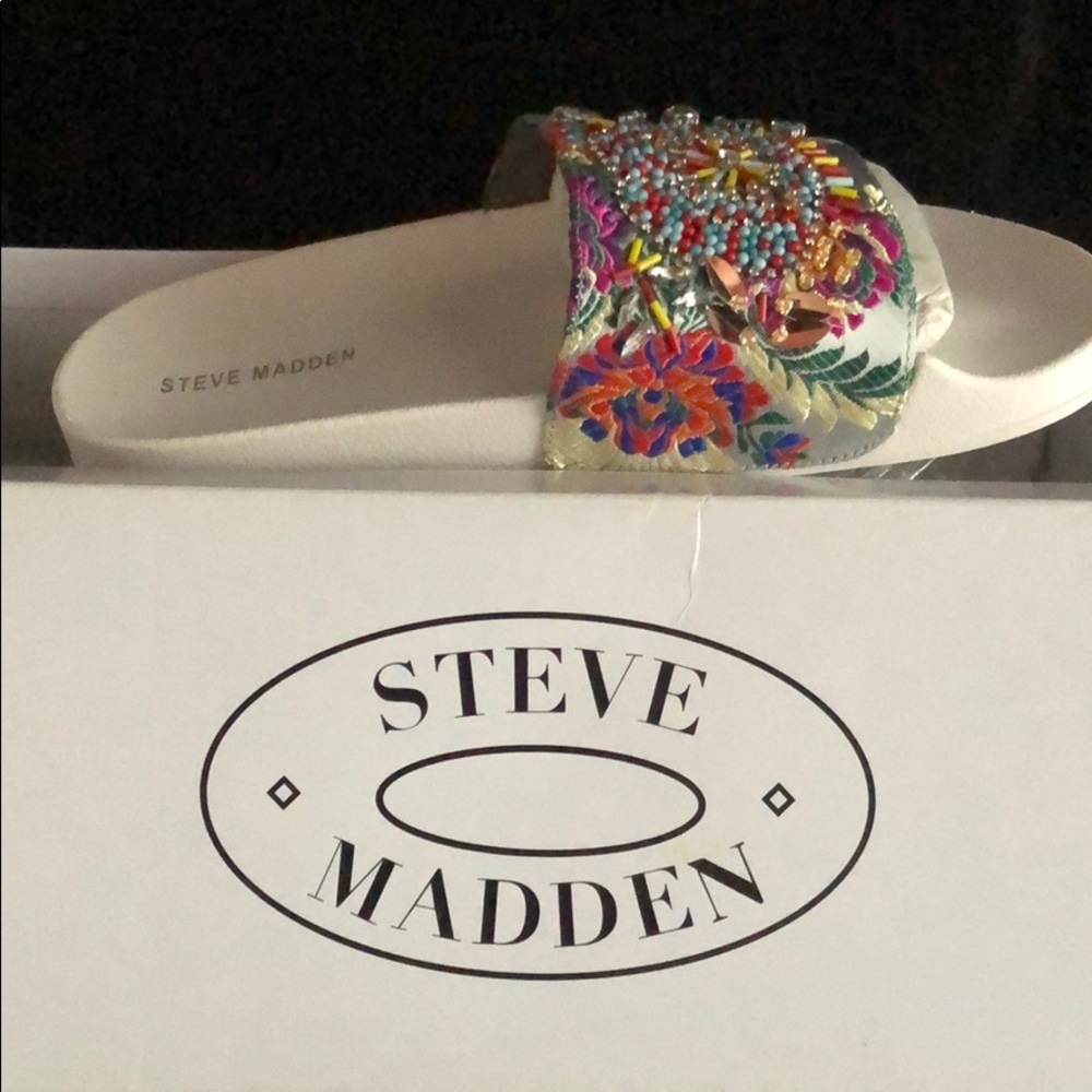 Sparkle slide sandal